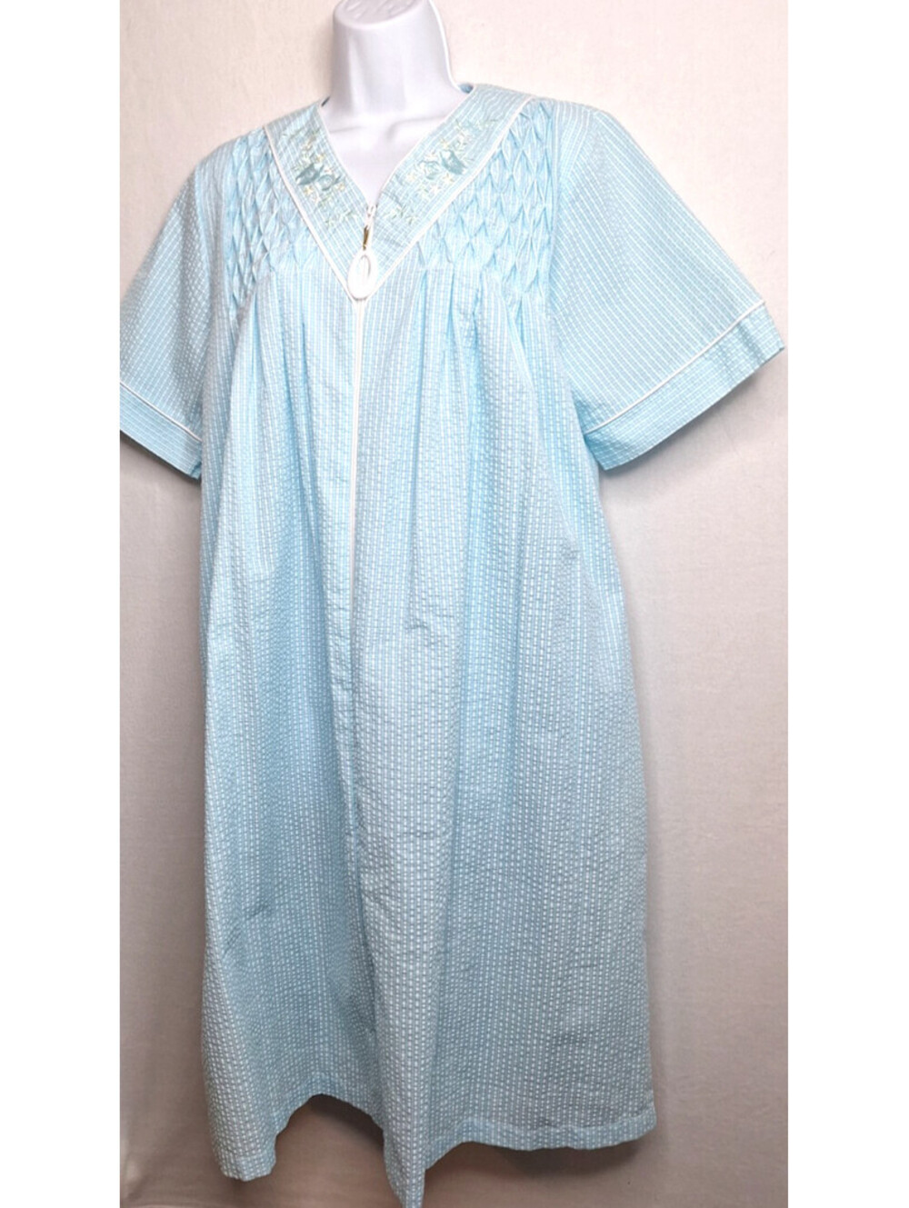 Miss Elaine Seersucker Embroidered Gringham Muumuu Housecoat Grannycore Prairie